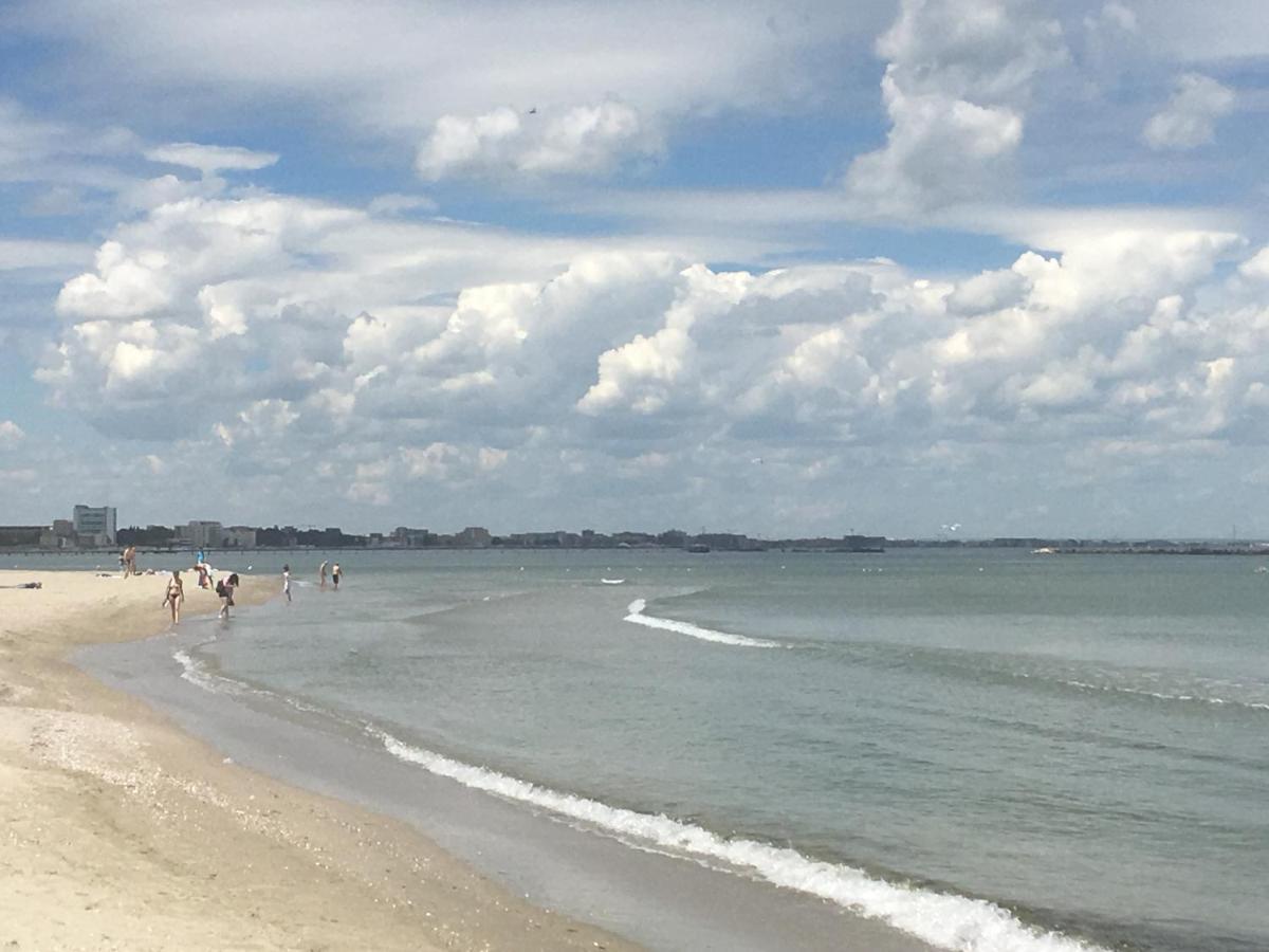 מאמאיה Seaside Piano Bar Apartament מראה חיצוני תמונה